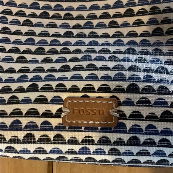 ✨Fossil✨ crossbody - Picture 3 of 6